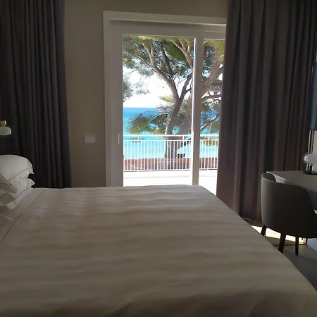 Отель Diana Grand