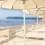 Diana Grand 4* アラッシオ