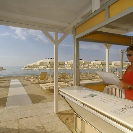 Hotel Diana Grand 4*