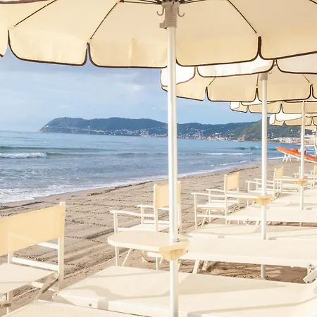 Diana Grand 4* Alassio