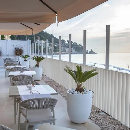 Diana Grand Hotel 4*