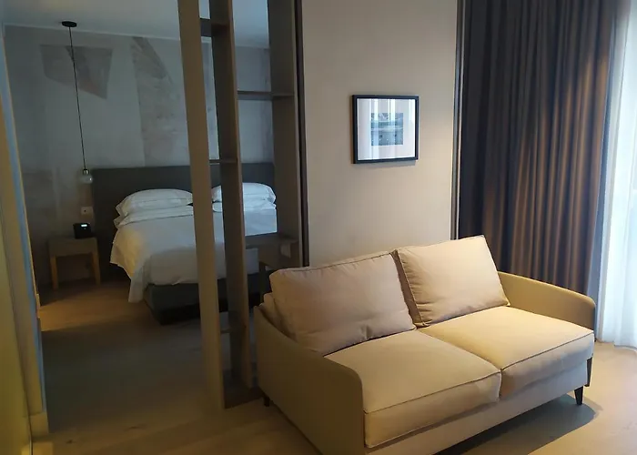 Diana Grand Hotel 4*